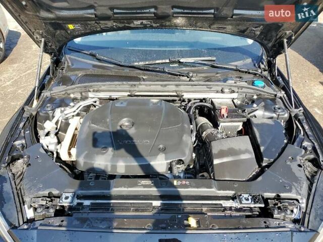 Черный Вольво С60, объемом двигателя 1.97 л и пробегом 35 тыс. км за 5500 $, фото 10 на Automoto.ua