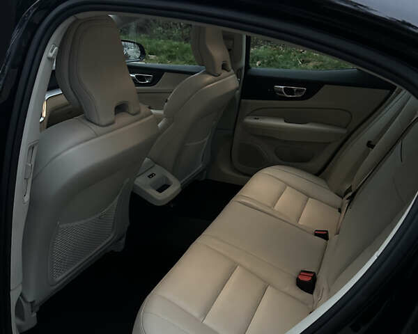 Чорний Вольво С60, об'ємом двигуна 1.97 л та пробігом 180 тис. км за 25800 $, фото 16 на Automoto.ua