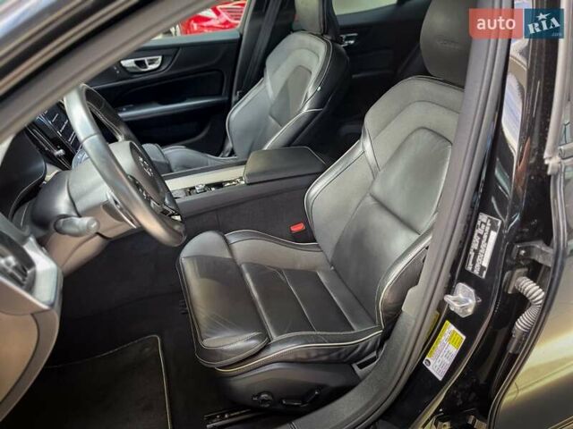 Черный Вольво С60, объемом двигателя 1.97 л и пробегом 69 тыс. км за 22500 $, фото 3 на Automoto.ua