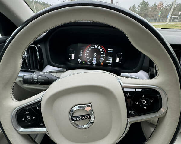 Черный Вольво С60, объемом двигателя 1.97 л и пробегом 58 тыс. км за 24200 $, фото 20 на Automoto.ua