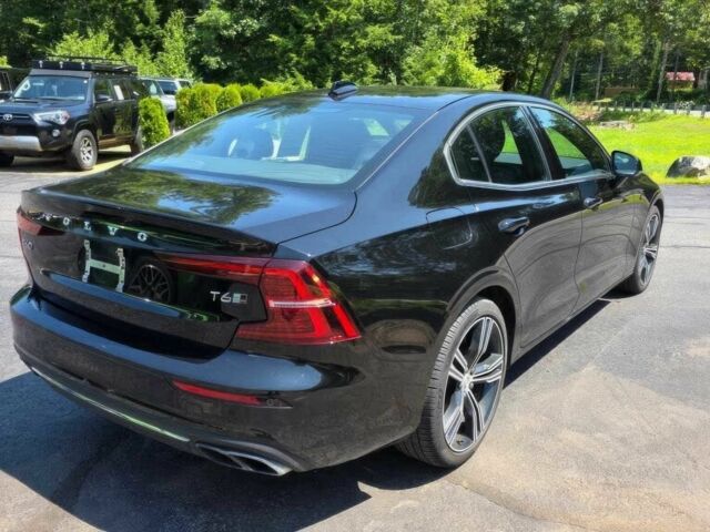 Черный Вольво С60, объемом двигателя 2 л и пробегом 44 тыс. км за 16000 $, фото 6 на Automoto.ua