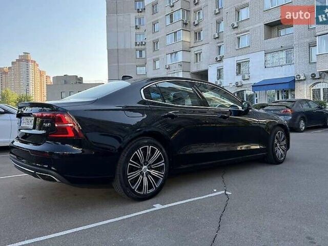 Вольво С60 2019 у Києві на Automoto.ua Чорний Вольво С60, об'ємом двигуна 1.97 л та пробігом 62 тис. км за 25100 $, фото 6 на Automoto.ua