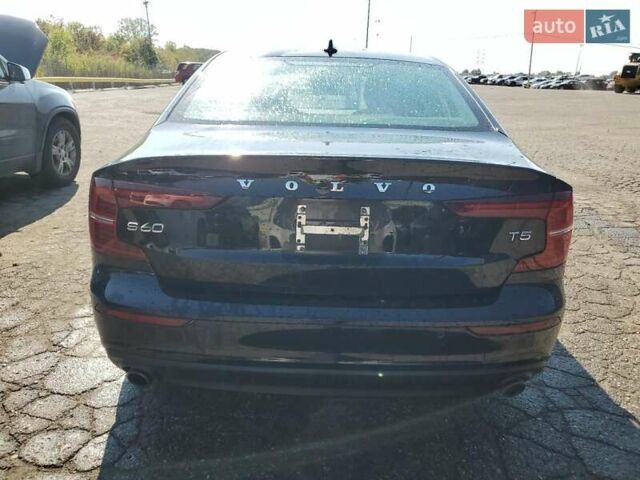 Черный Вольво С60, объемом двигателя 1.97 л и пробегом 35 тыс. км за 5500 $, фото 5 на Automoto.ua