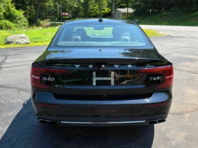 Черный Вольво С60, объемом двигателя 2 л и пробегом 44 тыс. км за 16000 $, фото 5 на Automoto.ua