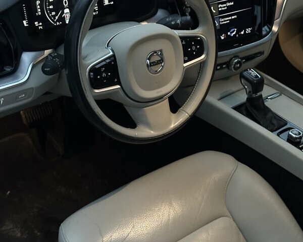 Чорний Вольво С60, об'ємом двигуна 1.97 л та пробігом 180 тис. км за 25800 $, фото 24 на Automoto.ua