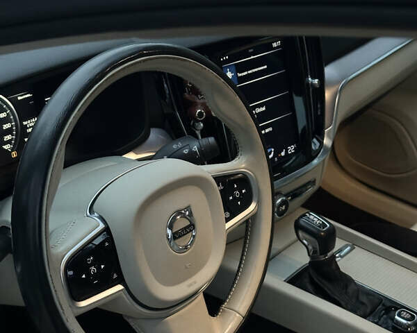 Чорний Вольво С60, об'ємом двигуна 1.97 л та пробігом 180 тис. км за 25800 $, фото 25 на Automoto.ua