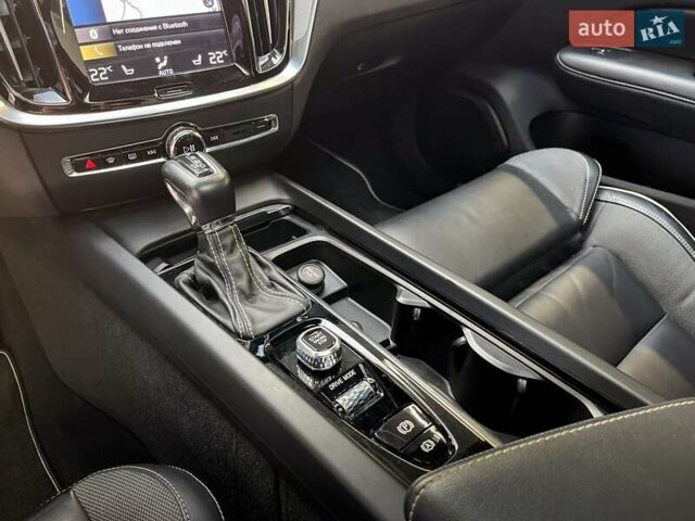 Черный Вольво С60, объемом двигателя 1.97 л и пробегом 69 тыс. км за 22500 $, фото 9 на Automoto.ua