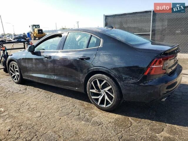 Черный Вольво С60, объемом двигателя 1.97 л и пробегом 35 тыс. км за 5500 $, фото 1 на Automoto.ua
