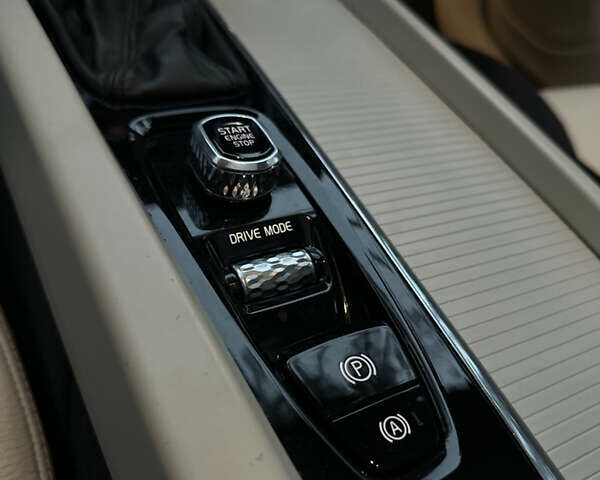 Чорний Вольво С60, об'ємом двигуна 1.97 л та пробігом 180 тис. км за 25800 $, фото 19 на Automoto.ua