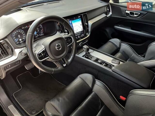 Черный Вольво С60, объемом двигателя 1.97 л и пробегом 69 тыс. км за 22500 $, фото 1 на Automoto.ua