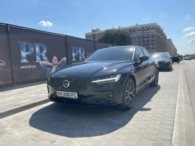 Чорний Вольво С60, об'ємом двигуна 2 л та пробігом 19 тис. км за 34500 $, фото 1 на Automoto.ua