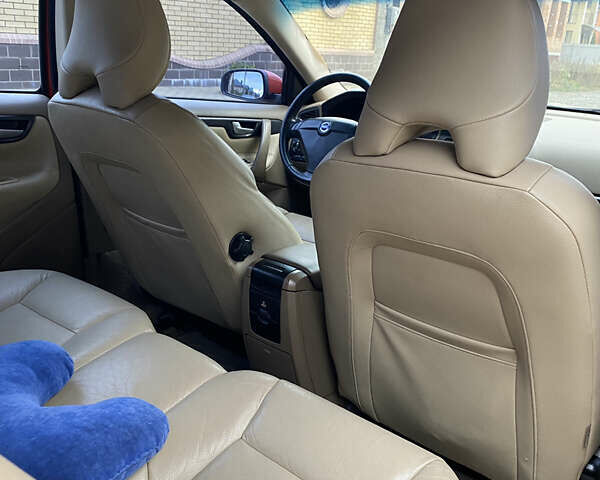 Красный Вольво С60, объемом двигателя 2.5 л и пробегом 260 тыс. км за 6800 $, фото 11 на Automoto.ua