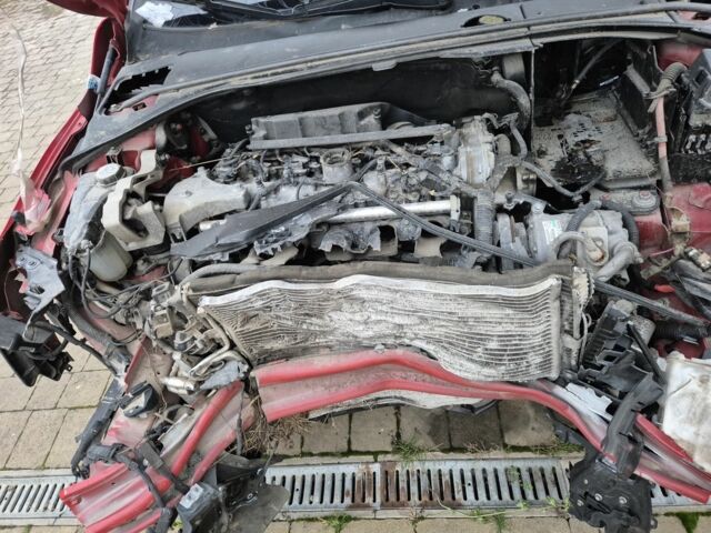 Красный Вольво С60, объемом двигателя 3 л и пробегом 122 тыс. км за 4500 $, фото 5 на Automoto.ua