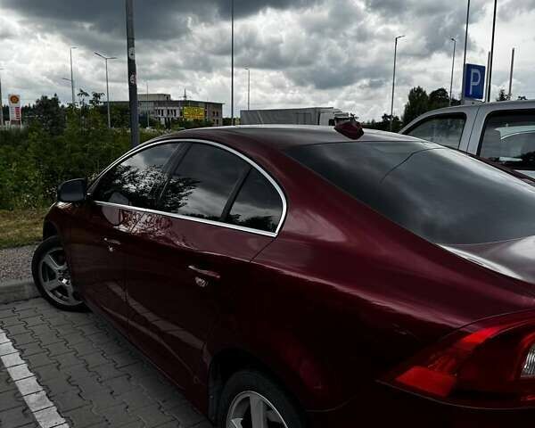 Червоний Вольво С60, об'ємом двигуна 2.52 л та пробігом 257 тис. км за 8600 $, фото 3 на Automoto.ua