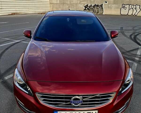 Красный Вольво С60, объемом двигателя 1.97 л и пробегом 86 тыс. км за 14300 $, фото 2 на Automoto.ua