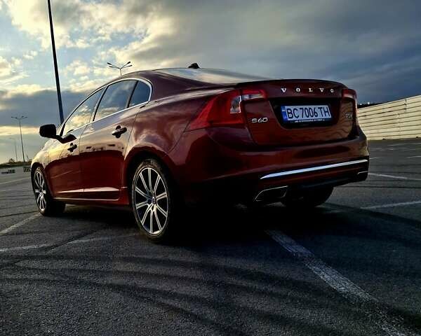 Красный Вольво С60, объемом двигателя 1.97 л и пробегом 86 тыс. км за 14300 $, фото 7 на Automoto.ua