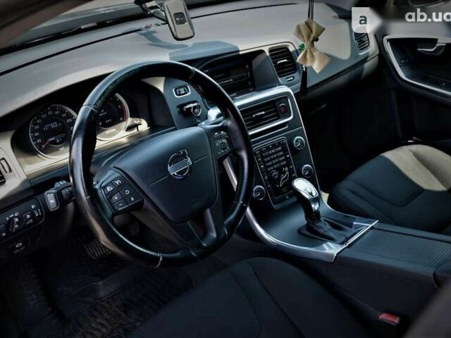 Вольво С60, объемом двигателя 2 л и пробегом 271 тыс. км за 13500 $, фото 15 на Automoto.ua