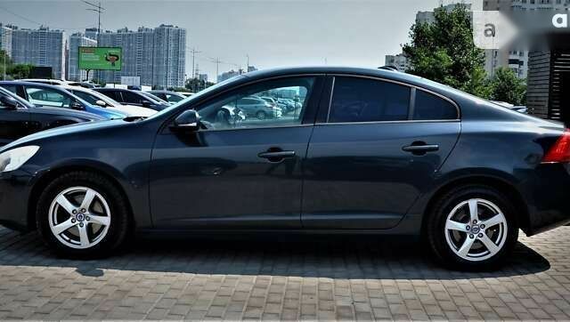 Вольво С60, объемом двигателя 2 л и пробегом 271 тыс. км за 13500 $, фото 4 на Automoto.ua