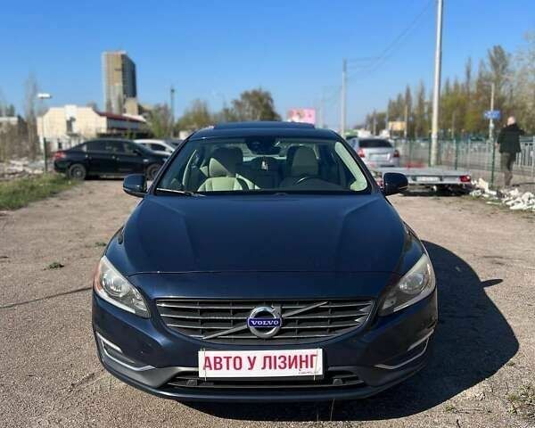 Вольво С60, объемом двигателя 2.5 л и пробегом 280 тыс. км за 12700 $, фото 1 на Automoto.ua