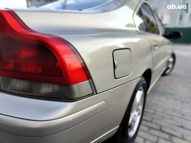Вольво С60, объемом двигателя 0 л и пробегом 495 тыс. км за 2990 $, фото 16 на Automoto.ua