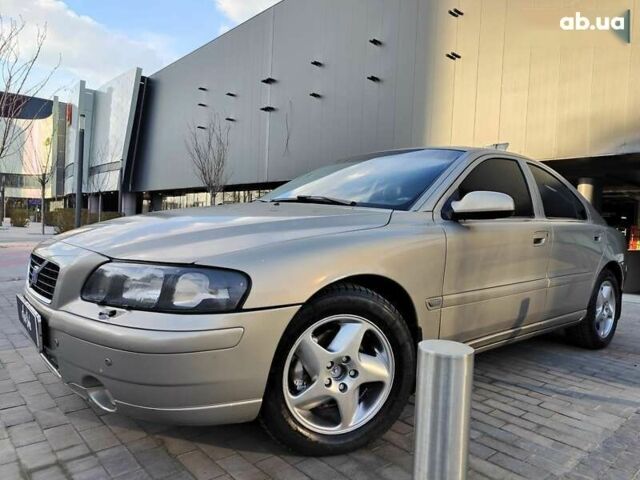 Вольво С60, объемом двигателя 0 л и пробегом 495 тыс. км за 3990 $, фото 2 на Automoto.ua