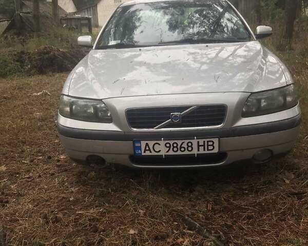 Вольво С60, объемом двигателя 2.4 л и пробегом 347 тыс. км за 5700 $, фото 8 на Automoto.ua