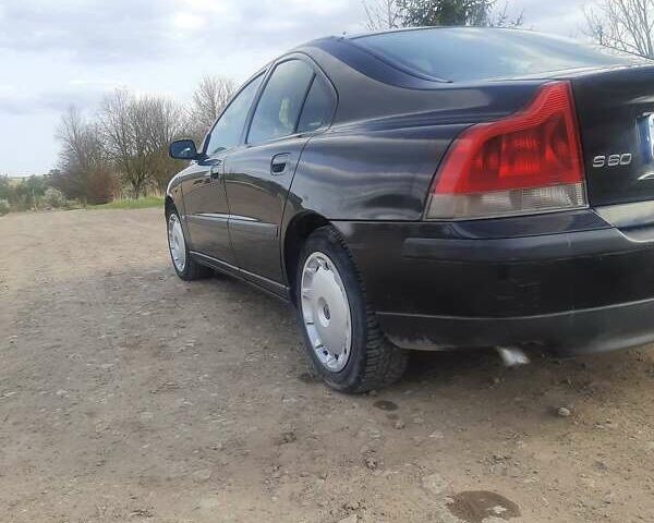 Вольво С60, объемом двигателя 2.4 л и пробегом 420 тыс. км за 5500 $, фото 10 на Automoto.ua