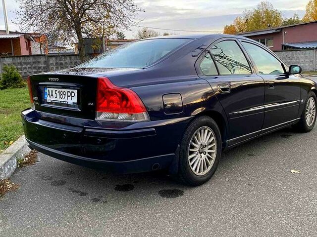Вольво С60, объемом двигателя 2.4 л и пробегом 248 тыс. км за 6300 $, фото 2 на Automoto.ua
