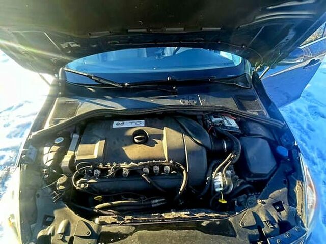 Вольво С60, об'ємом двигуна 3 л та пробігом 236 тис. км за 11111 $, фото 1 на Automoto.ua