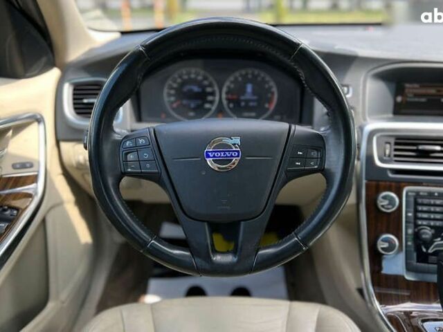 Вольво С60, об'ємом двигуна 2 л та пробігом 198 тис. км за 9600 $, фото 15 на Automoto.ua