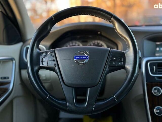 Вольво С60, об'ємом двигуна 2 л та пробігом 198 тис. км за 9600 $, фото 7 на Automoto.ua