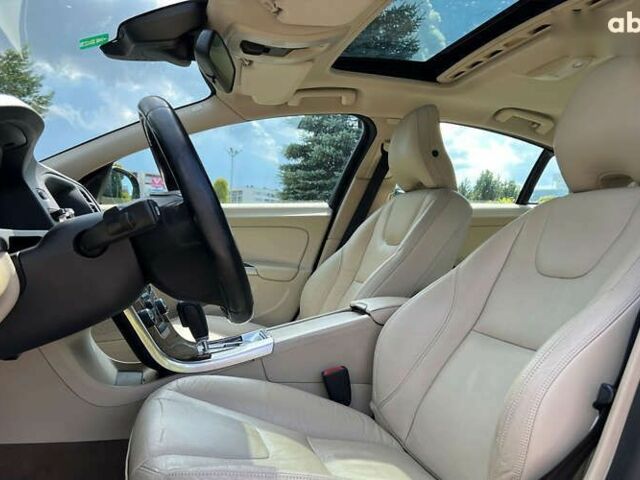 Вольво С60, об'ємом двигуна 2 л та пробігом 198 тис. км за 9600 $, фото 17 на Automoto.ua