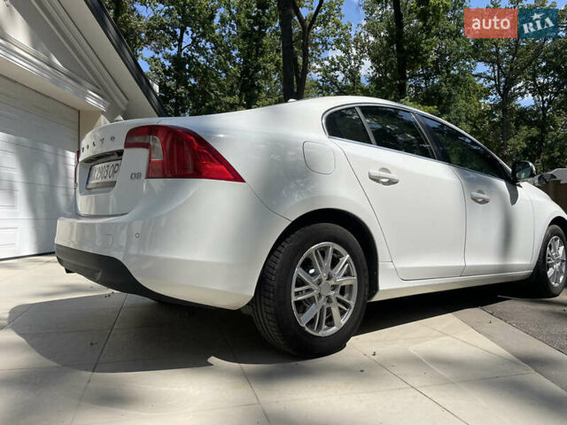 Вольво С60, об'ємом двигуна 1.98 л та пробігом 285 тис. км за 10000 $, фото 8 на Automoto.ua