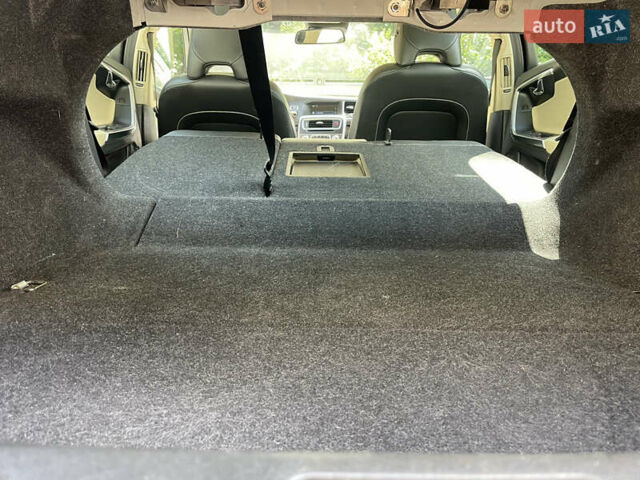 Вольво С60, об'ємом двигуна 1.98 л та пробігом 285 тис. км за 10000 $, фото 9 на Automoto.ua