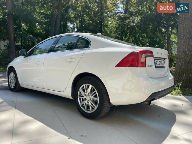 Вольво С60, об'ємом двигуна 1.98 л та пробігом 285 тис. км за 10000 $, фото 7 на Automoto.ua