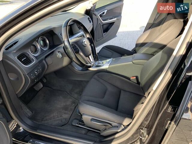 Вольво С60, объемом двигателя 1.98 л и пробегом 147 тыс. км за 10200 $, фото 6 на Automoto.ua