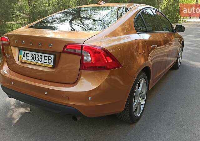 Вольво С60, об'ємом двигуна 1.6 л та пробігом 57 тис. км за 13400 $, фото 3 на Automoto.ua