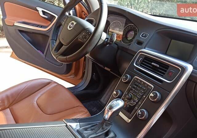 Вольво С60, об'ємом двигуна 1.6 л та пробігом 57 тис. км за 13400 $, фото 12 на Automoto.ua