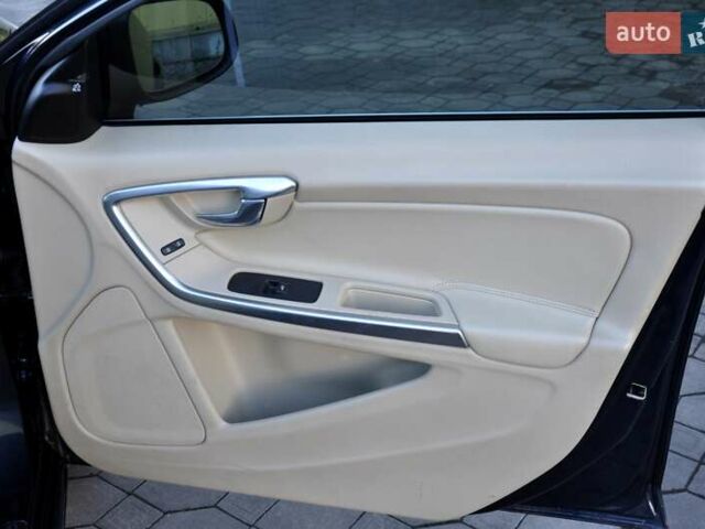 Вольво С60, об'ємом двигуна 2.52 л та пробігом 207 тис. км за 8500 $, фото 28 на Automoto.ua