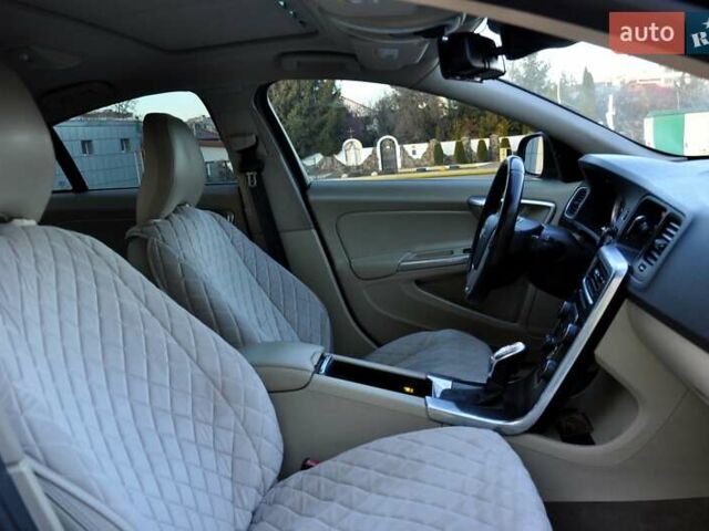 Вольво С60, об'ємом двигуна 2.52 л та пробігом 207 тис. км за 8500 $, фото 31 на Automoto.ua