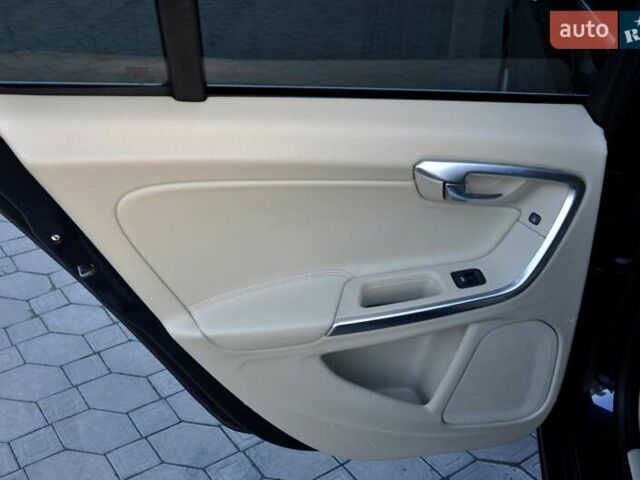 Вольво С60, об'ємом двигуна 2.52 л та пробігом 207 тис. км за 8500 $, фото 20 на Automoto.ua