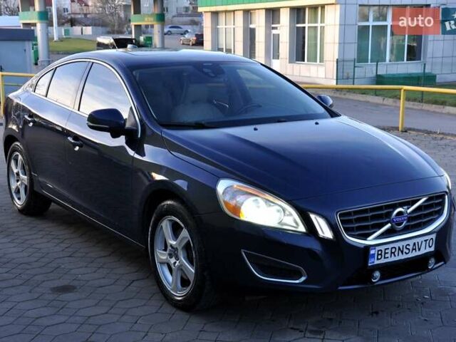 Вольво С60, об'ємом двигуна 2.52 л та пробігом 207 тис. км за 8500 $, фото 5 на Automoto.ua