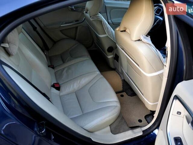 Вольво С60, об'ємом двигуна 2.52 л та пробігом 207 тис. км за 8500 $, фото 25 на Automoto.ua