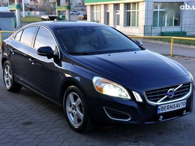 Вольво С60, об'ємом двигуна 2.5 л та пробігом 207 тис. км за 8500 $, фото 4 на Automoto.ua