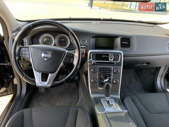 Вольво С60, объемом двигателя 1.98 л и пробегом 147 тыс. км за 10200 $, фото 7 на Automoto.ua