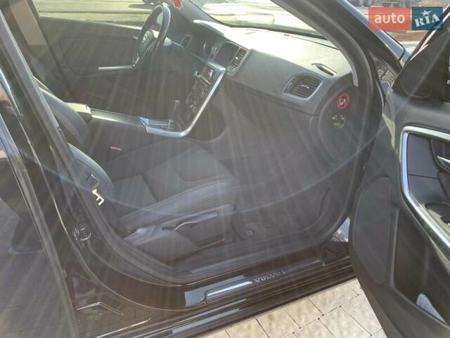 Вольво С60, объемом двигателя 1.98 л и пробегом 147 тыс. км за 10200 $, фото 5 на Automoto.ua