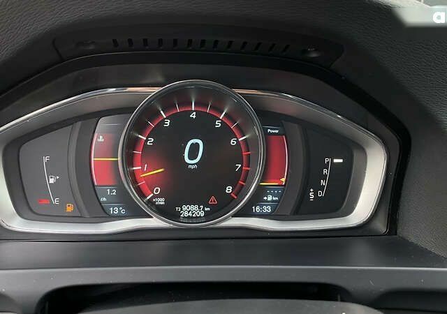 Вольво С60, объемом двигателя 2.5 л и пробегом 284 тыс. км за 9400 $, фото 24 на Automoto.ua