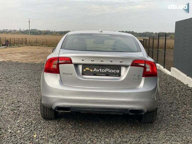 Вольво С60, объемом двигателя 2.5 л и пробегом 284 тыс. км за 9400 $, фото 21 на Automoto.ua