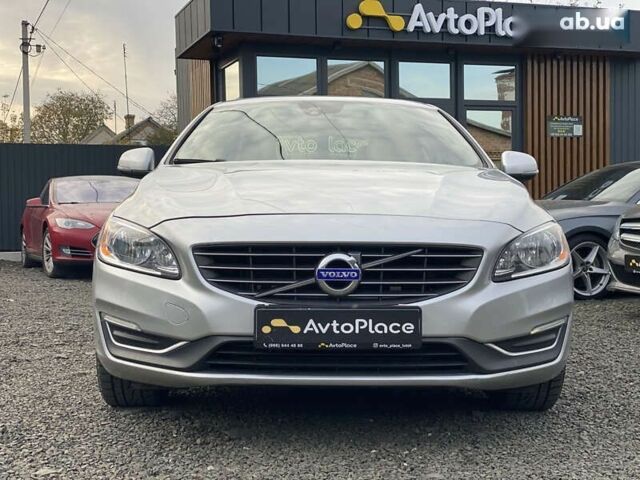 Вольво С60, объемом двигателя 2.5 л и пробегом 284 тыс. км за 9400 $, фото 8 на Automoto.ua