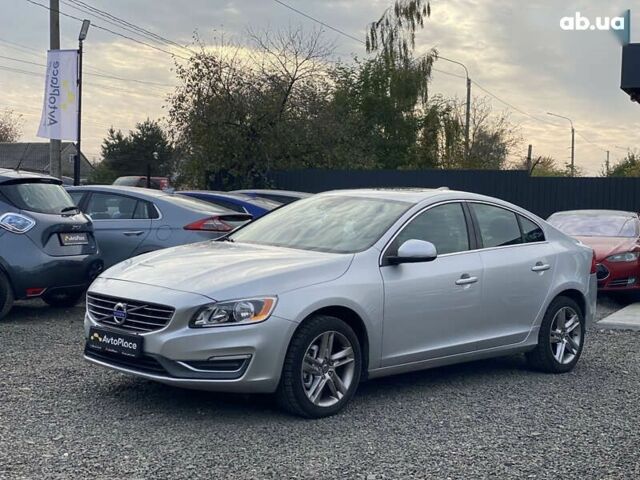 Вольво С60, объемом двигателя 2.5 л и пробегом 284 тыс. км за 9400 $, фото 3 на Automoto.ua